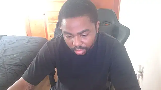 Breadwinnah online show from October 31, 7:43 pm