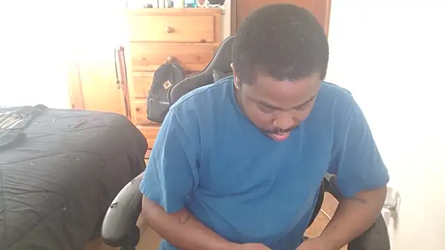 Breadwinnah online show from November 7, 7:29 pm