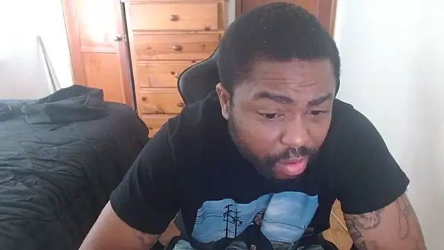 Breadwinnah online show from November 3, 8:45 pm