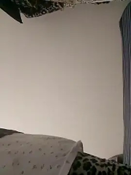 Snapshot of lindasexy-Hot chatting on February 26, 12:43 am lindasexy-Hot online show from February 26, 12:43 am