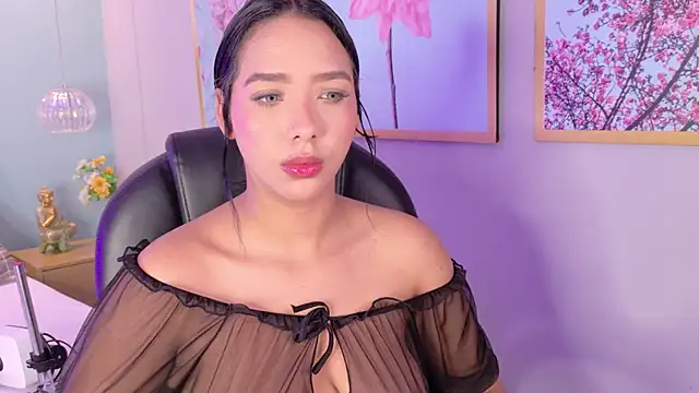 HilaryQueen online show from January 14, 2:31 pm