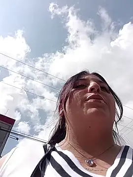 Snapshot of megan_fox5 chatting on October 23, 7:01 pm megan fox5 online show from October 23, 7:01 pm