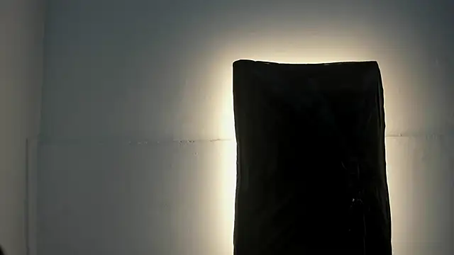 Snapshot of VioletRose_as chatting on November 23, 8:19 pm VioletRose as online show from November 23, 8:19 pm