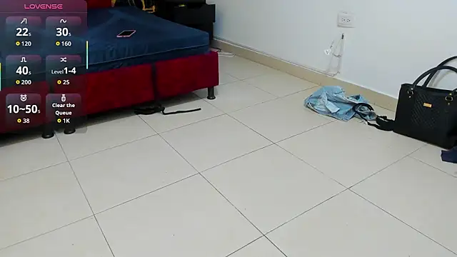 VioletRose as online show from February 26, 8:09 pm