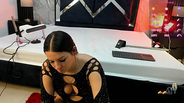 VioletRose as online show from May 8, 7:17 pm