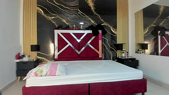 Snapshot of VioletRose_as chatting on November 22, 8:18 pm VioletRose as online show from November 22, 8:18 pm