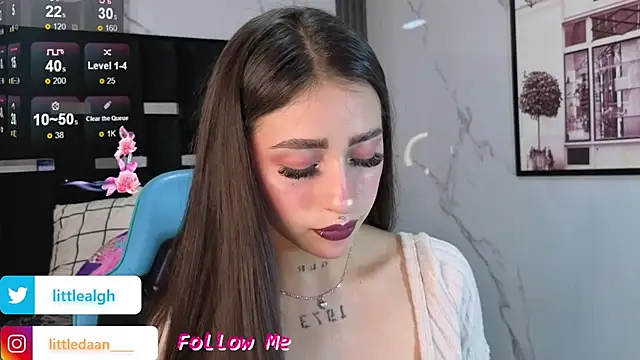 Snapshot of Abril_Velvet_a_ chatting on September 13, 1:00 pm Abril Velvet a online show from September 13, 1:00 pm