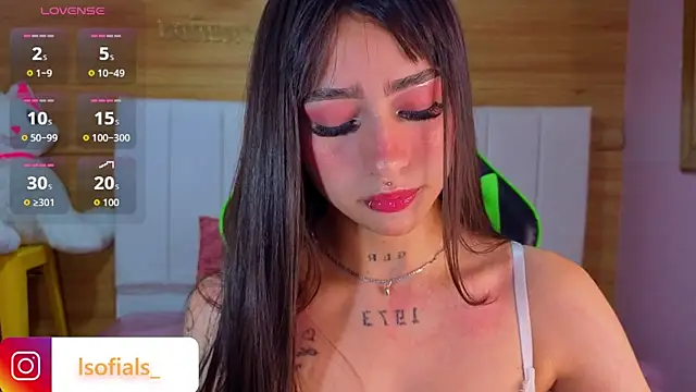 Snapshot of Abril_Velvet_a_ chatting on February 16, 12:48 pm Abril Velvet a online show from February 16, 12:48 pm