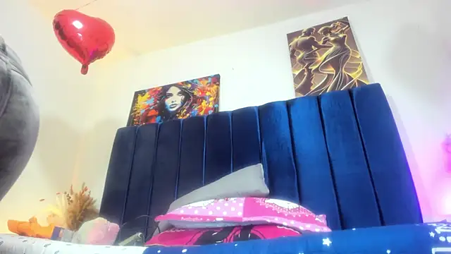 Annie switt online show from December 21, 4:58 am