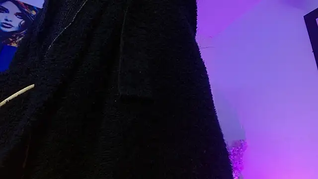 Annie switt online show from March 12, 4:40 am