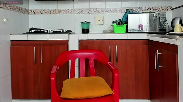 MiaBlaze  online show from February 19, 3:09 pm