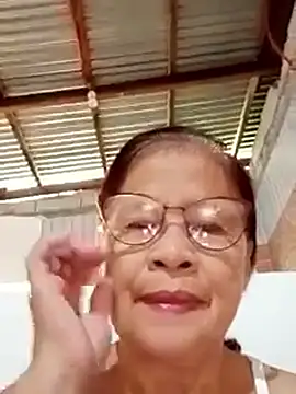 Snapshot of Sweet-Lita50 chatting on October 11, 12:22 am Sweet-Lita50 online show from October 11, 12:22 am