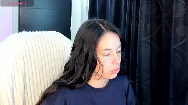 Snapshot of Samantha_blow chatting on October 4, 3:19 am Samantha blow online show from October 4, 3:19 am