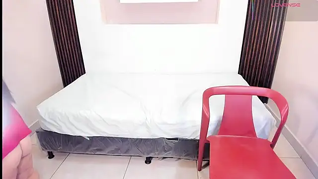 Snapshot of NataliaDream6 chatting on January 10, 3:46 am NataliaDream6 online show from January 10, 3:46 am