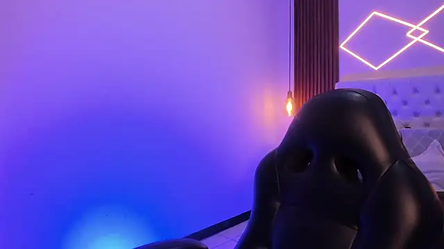 ZamabyCrucie online show from January 18, 1:20 am