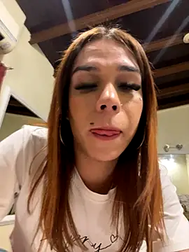 Snapshot of Makaela_Haddad chatting on October 4, 1:07 am Makaela Haddad online show from October 4, 1:07 am