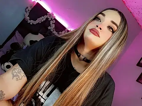 Snapshot of kattie_Sweet_ chatting on October 27, 7:37 pm kattie Sweet online show from October 27, 7:37 pm