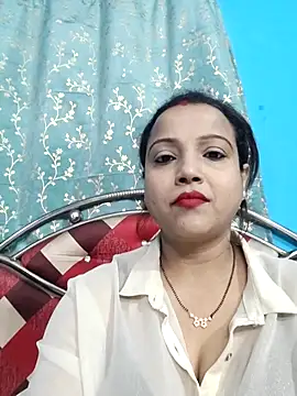 hornypiu697 online show from April 13, 3:43 am