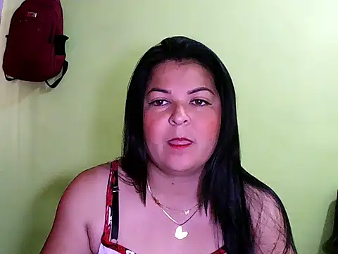 Snapshot of anapaulaa chatting on October 24, 5:45 pm anapaulaa online show from October 24, 5:45 pm