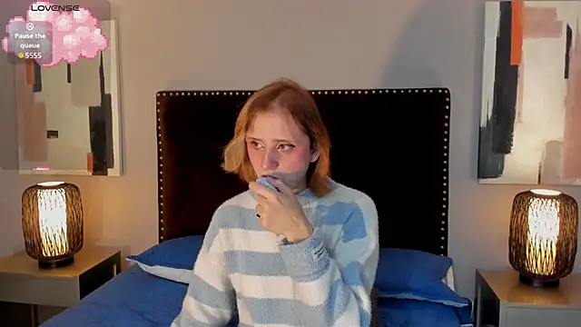 seraphine star online show from April 12, 12:14 am