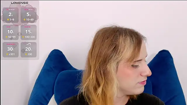 Snapshot of seraphine_star chatting on July 11, 12:22 am seraphine star online show from July 11, 12:22 am
