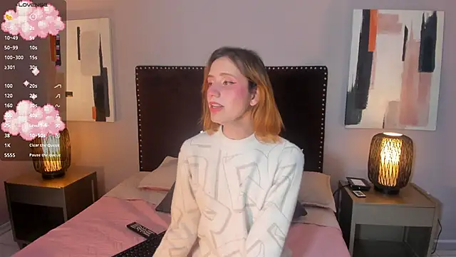 seraphine star online show from February 6, 11:56 pm