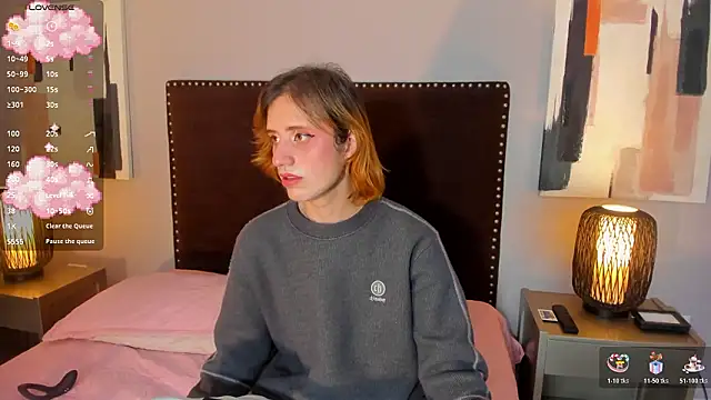 seraphine star online show from February 15, 9:36 pm