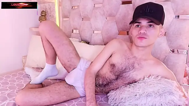 Snapshot of alessandro_musk chatting on February 8, 11:41 am alessandro musk online show from February 8, 11:41 am