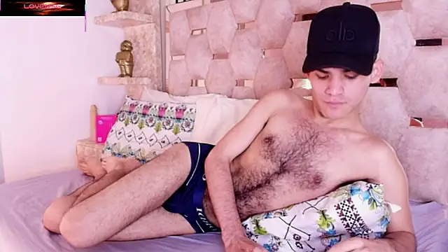 Snapshot of alessandro_musk chatting on February 23, 5:09 am alessandro musk online show from February 23, 5:09 am