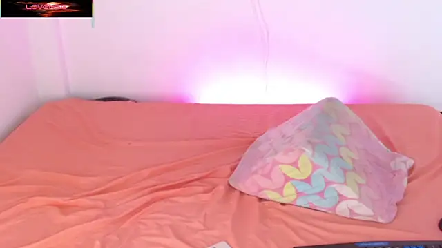 Snapshot of alessandro_musk chatting on February 18, 4:54 am alessandro musk online show from February 18, 4:54 am