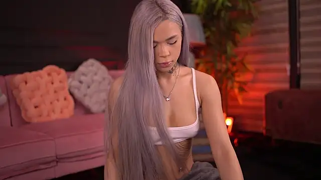 Snapshot of NickyBenz chatting on November 3, 7:17 pm NickyBenz online show from November 3, 7:17 pm