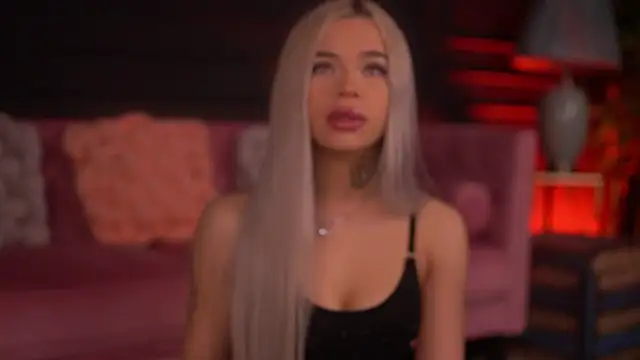 Snapshot of NickyBenz chatting on November 16, 7:07 pm NickyBenz online show from November 16, 7:07 pm