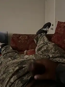 Snapshot of usothick chatting on November 25, 2:56 am usothick online show from November 25, 2:56 am