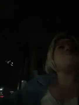 toomuchofafreak online show from February 24, 5:52 am