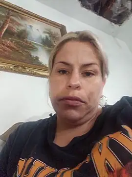 toomuchofafreak online show from October 12, 1:56 pm