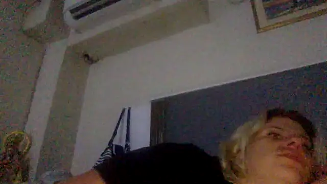 toomuchofafreak online show from March 18, 12:19 pm