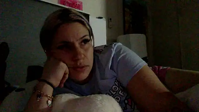 toomuchofafreak online show from January 15, 12:19 pm