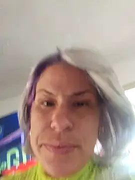 toomuchofafreak online show from October 24, 1:54 pm