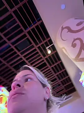 toomuchofafreak online show from March 23, 7:41 am