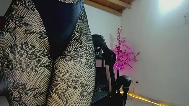 auraeroticaxxx online show from September 28, 6:20 am