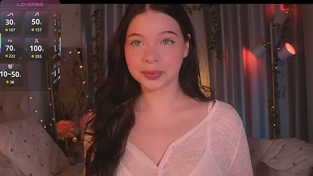 Snapshot of liza_whisky chatting on September 19, 3:27 pm liza whisky online show from September 19, 3:27 pm