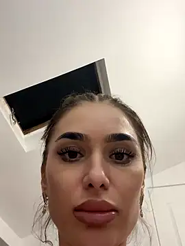 KaseyQuinn  online show from November 3, 7:17 pm