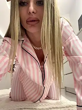 KaseyQuinn  online show from November 8, 8:56 pm