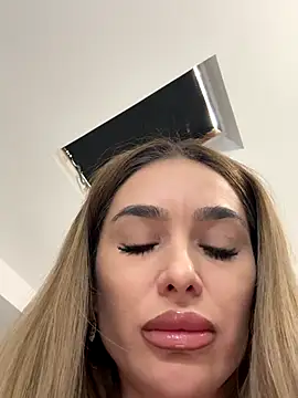 KaseyQuinn  online show from October 5, 9:55 am