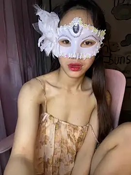 Snapshot of TiNa_04 chatting on October 9, 11:05 pm TiNa 04 online show from October 9, 11:05 pm