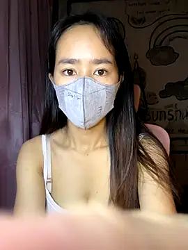 Snapshot of TiNa_04 chatting on October 18, 12:34 am TiNa 04 online show from October 18, 12:34 am