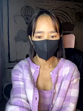 Snapshot of TiNa_04 chatting on December 2, 10:55 pm TiNa 04 online show from December 2, 10:55 pm