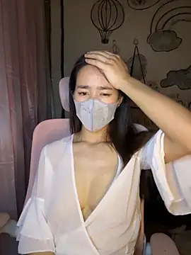 Snapshot of TiNa_04 chatting on October 7, 10:38 am TiNa 04 online show from October 7, 10:38 am