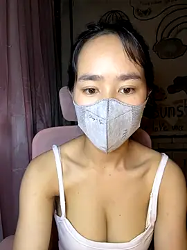 Snapshot of TiNa_04 chatting on October 16, 3:26 am TiNa 04 online show from October 16, 3:26 am