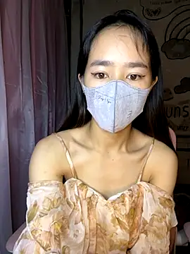 Snapshot of TiNa_04 chatting on October 1, 10:46 pm TiNa 04 online show from October 1, 10:46 pm